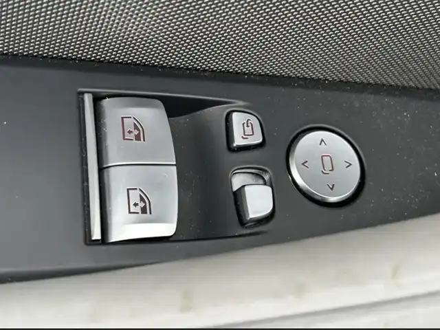 ＢＭＷ Ｍ８ クーペ コンペティション 静岡県 2022(令4)年 2.3万km サファイアブラックP 左ハンドル/法人ワンオーナー車/V型8気筒DOHCガソリンエンジン/カーボンファイバー製ルーフ/インテリジェントセーフティ/BMWライブコックピット/・12.3インチマルチディスプレイメーターパネル/・10.25インチワイドコントロ―ディスプレイ（タッチパネル機能付）/フルセグTV/AM/FM/ETC（ルームミラー内蔵DSRC車載器）/ドライビングアシストプロフェッショナル/・アクティブクルーズコントロール（ストップ＆ゴー機能付）/・クロストラフィック（フロント&リヤ）/・レーンコントロールアシスト/パーキングアシストプラス/・リバースアシスト（後退時ステアリングアシスト機能）/Mスポーツシート/・D/N席メモリー機能/・バックレスト幅調節機能/前席ベンチレーション＆シートヒーター/フルレザーメリノ/アルカンタラコンビシート/カーテンヘッドエアバッグ（フロント＆リヤ）/LEDコーナリングライト/レインセンサー/オートライト/リヤフォグランプ/ハイビームアシスタント/ヘッドアップディスプレイ/コンフォートアクセス/APPLECARPLAY/Mリヤスポイラー/バイカラー20AW/カラーコード475