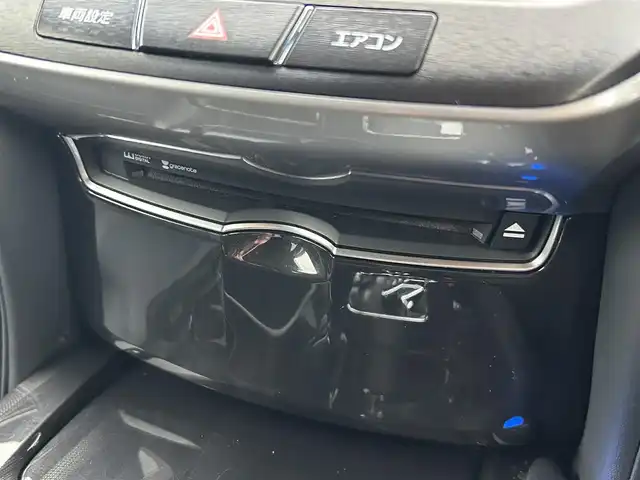 トヨタ クラウン ハイブリッド アスリートG 滋賀県 2013(平25)年 14.9万km ホワイトパールクリスタルシャイン 純正メーカーナビ/　【AM・FM/Bluetooth/DISC/USB】/バックカメラ/クルーズコントロール/横滑り防止システム/クリアランスソナー/ドライブレコーダー/パワーシートD/N/エアベンチレーションD/N/ステアリングヒーター/ステアリングスイッチ/ハンズフリーフォン/プッシュスタート/スマートキー/スペアキー/純正フロアマット/純正ドアバイザー/電動格納ミラー/EV MODE/テレビキャンセラー/フロントフォグ