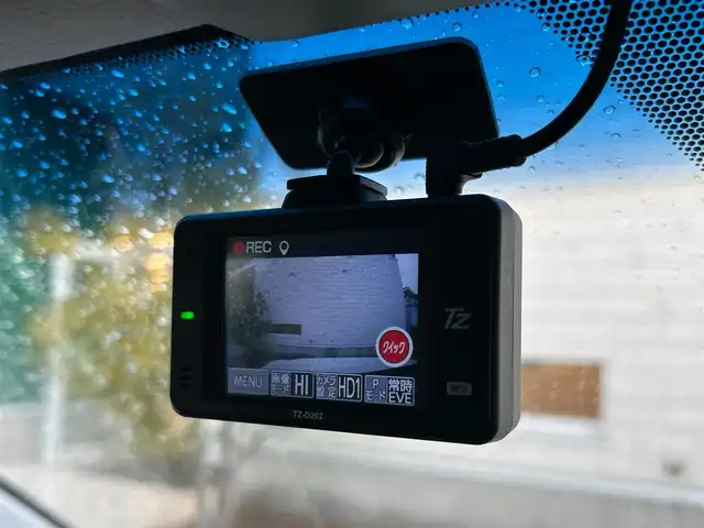 トヨタ クラウン ハイブリッド アスリートG 滋賀県 2013(平25)年 14.9万km ホワイトパールクリスタルシャイン 純正メーカーナビ/　【AM・FM/Bluetooth/DISC/USB】/バックカメラ/クルーズコントロール/横滑り防止システム/クリアランスソナー/ドライブレコーダー/パワーシートD/N/エアベンチレーションD/N/ステアリングヒーター/ステアリングスイッチ/ハンズフリーフォン/プッシュスタート/スマートキー/スペアキー/純正フロアマット/純正ドアバイザー/電動格納ミラー/EV MODE/テレビキャンセラー/フロントフォグ