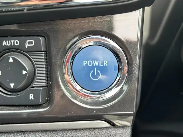 トヨタ クラウン ハイブリッド アスリートG 滋賀県 2013(平25)年 14.9万km ホワイトパールクリスタルシャイン 純正メーカーナビ/　【AM・FM/Bluetooth/DISC/USB】/バックカメラ/クルーズコントロール/横滑り防止システム/クリアランスソナー/ドライブレコーダー/パワーシートD/N/エアベンチレーションD/N/ステアリングヒーター/ステアリングスイッチ/ハンズフリーフォン/プッシュスタート/スマートキー/スペアキー/純正フロアマット/純正ドアバイザー/電動格納ミラー/EV MODE/テレビキャンセラー/フロントフォグ