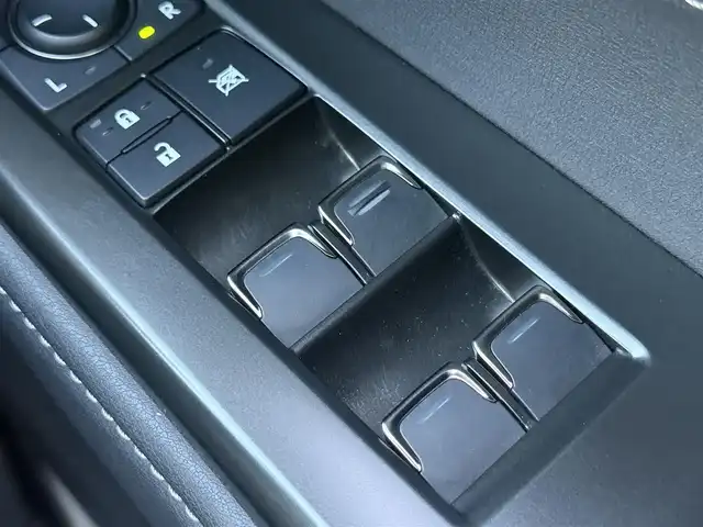 レクサス ＮＸ 250 千葉県 2023(令5)年 2.5万km ソニッククォーツ 純正ディスプレイオーディオTV/パノラマサンルーフ/パノラミックビューモニター/ブラックレザーシート/パワーババックドア/ルーフレール/ミラーヒーター/カードキー有/AC１００V/ブラインドスポットモニター/ステアリングスイッチ/ドラレコ前後/パドルシフト/ブレーイホールド/純正アルミ/フロアマット