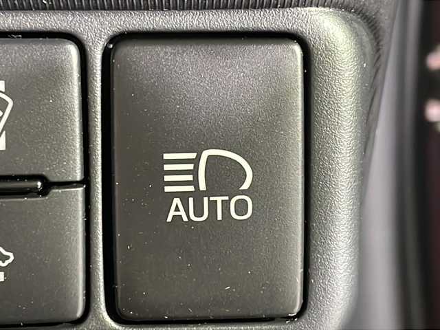 トヨタ アクア S スタイルブラック 沖縄県 2016(平28)年 8.3万km ディープアメジストマイカメタリック 県外仕入れ/禁煙車/純正7インチナビ（NSZT-W66T）/（フルセグ/CD/DVD/BT）/バックカメラ/衝突被害軽減ブレーキ/車線逸脱警報/オートライト/オートハイビーム/社外15インチアルミホイール/社外フロアマット/プッシュスタート/スマートキー/ドアバイザー