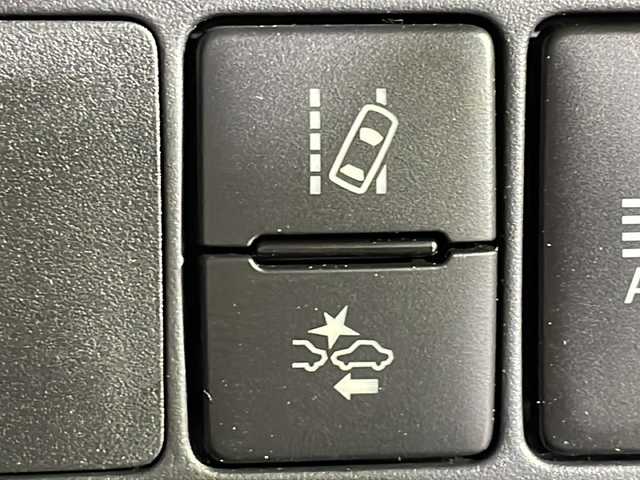 トヨタ アクア S スタイルブラック 沖縄県 2016(平28)年 8.3万km ディープアメジストマイカメタリック 県外仕入れ/禁煙車/純正7インチナビ（NSZT-W66T）/（フルセグ/CD/DVD/BT）/バックカメラ/衝突被害軽減ブレーキ/車線逸脱警報/オートライト/オートハイビーム/社外15インチアルミホイール/社外フロアマット/プッシュスタート/スマートキー/ドアバイザー