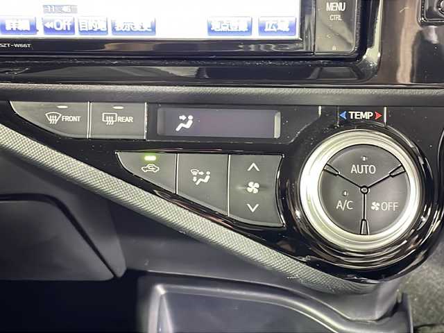 トヨタ アクア S スタイルブラック 沖縄県 2016(平28)年 8.3万km ディープアメジストマイカメタリック 県外仕入れ/禁煙車/純正7インチナビ（NSZT-W66T）/（フルセグ/CD/DVD/BT）/バックカメラ/衝突被害軽減ブレーキ/車線逸脱警報/オートライト/オートハイビーム/社外15インチアルミホイール/社外フロアマット/プッシュスタート/スマートキー/ドアバイザー