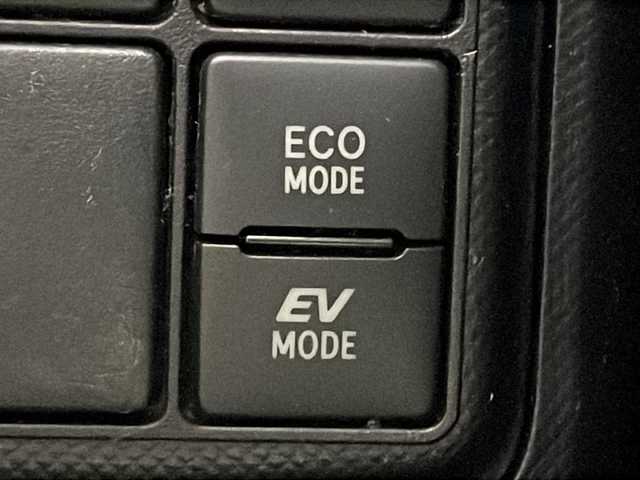 トヨタ アクア S スタイルブラック 沖縄県 2016(平28)年 8.3万km ディープアメジストマイカメタリック 県外仕入れ/禁煙車/純正7インチナビ（NSZT-W66T）/（フルセグ/CD/DVD/BT）/バックカメラ/衝突被害軽減ブレーキ/車線逸脱警報/オートライト/オートハイビーム/社外15インチアルミホイール/社外フロアマット/プッシュスタート/スマートキー/ドアバイザー