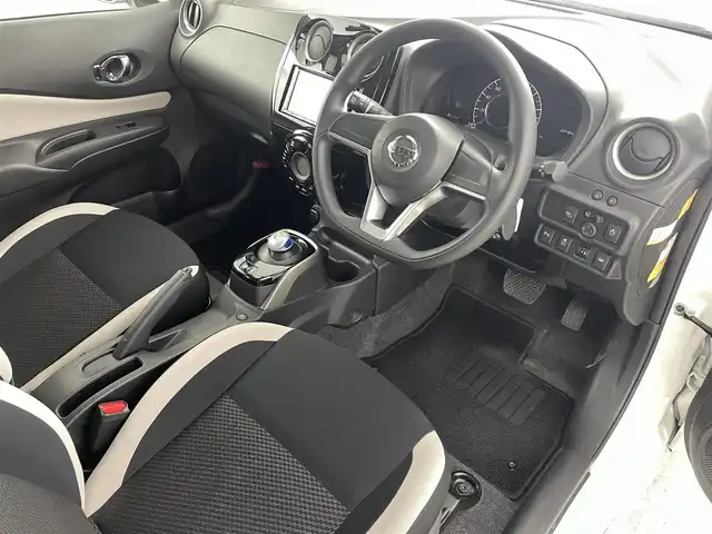 日産 ノート e－パワー B 福島県 2020(令2)年 2.3万km ホワイト エマージェンシーブレーキ/車線逸脱防止/踏み間違い防止/オートハイビーム/コーナーセンサー（前後）/社外7型ナビ/・BT.CD/DVD.SD/バックカメラ/ETC/ドライブレコーダー（前後）/プッシュスタート/純正フロアマット/ドアバイザー/電動格納ミラー