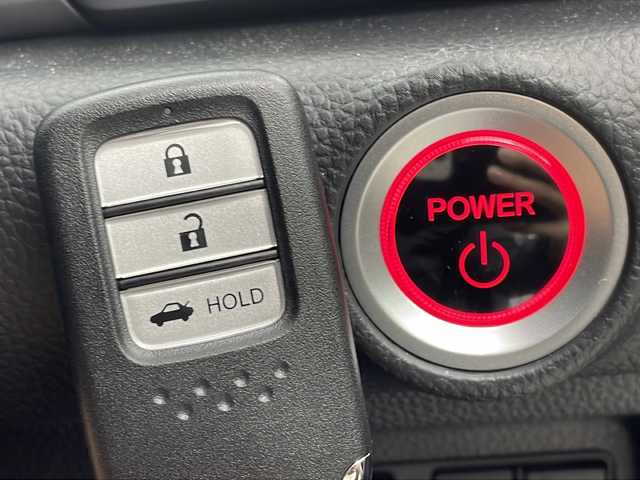 ホンダ アコード EX 茨城県 2020(令2)年 4.4万km プラチナホワイトパール メモリナビ/・バックカメラ/・Bluetooth/・フルセグTV/・AppleCarPlay/追従型クルーズコントロール/ビルドインETC/パワーシート（D+N席）/シートヒーター（D+N席）/サンルーフ/純正フロアマット/社外アルミホイール（Weds）/スペアキー/横滑り防止機能/レーンキープアシスト/衝突被害軽減システム/カーテンエアバッグ/LEDヘッドライト