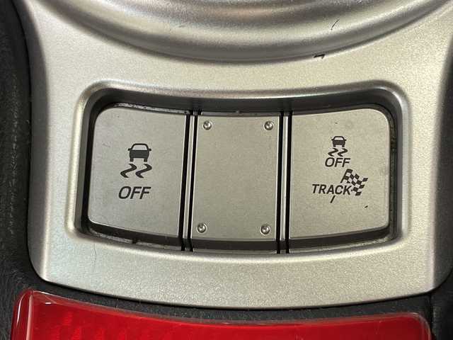 トヨタ ８６ GT 神奈川県 2017(平29)年 3.8万km クリスタルブラックシリカ 純正7インチナビ/ドライブレコーダー(360°)/AIMGAINエアロ/SaRDリアスポイラー/ガナドールマフラー/BLITZ　ADVANCE　PAWER　AIR　CLEANER/ASSURAレーダー/バックカメラ/クルーズコントロール/横滑り防止装置/ETC/LEDヘッドライト/フォグランプ/オートライト/電動格納ミラー/社外18インチAW/プッシュスタート/スマートキー/フロアマット/スペアキー/取扱説明書/保証書