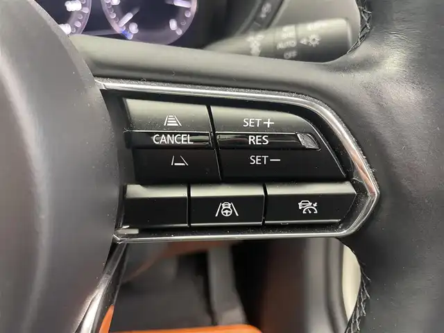 マツダ ＣＸ－６０ XD エクスクルーシブモード 鹿児島県 2023(令5)年 1万km ロジウムホワイトプレミアムメタリック 禁煙車　/マツダコネクトナビ/(フルセグTV/Bluetooth/AppleCarPlay/androidAuto)/アラウンドビューモニター/BOSEサウンド/全席シートヒーター/前席ベンチレーション/前席パワーシート/ステアリングヒーター/パノラマサンルーフ/前後ドライブレコーダー/オートマチックハイビーム/置くだけ充電/ETC/電動パーキングブレーキ/純正アルミホイール　/LEDヘッドライト