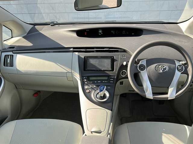 トヨタ プリウス S ツーリングセレクション 茨城県 2011(平23)年 5万km ブラック 社外ナビ　フルセグ/CD/DVD/BT/バックカメラ/ビルトインETC/オートライト/フォグランプ/純正フロアマット