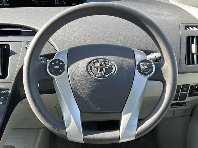 トヨタ プリウス S ツーリングセレクション 茨城県 2011(平23)年 5万km ブラック 社外ナビ　フルセグ/CD/DVD/BT/バックカメラ/ビルトインETC/オートライト/フォグランプ/純正フロアマット