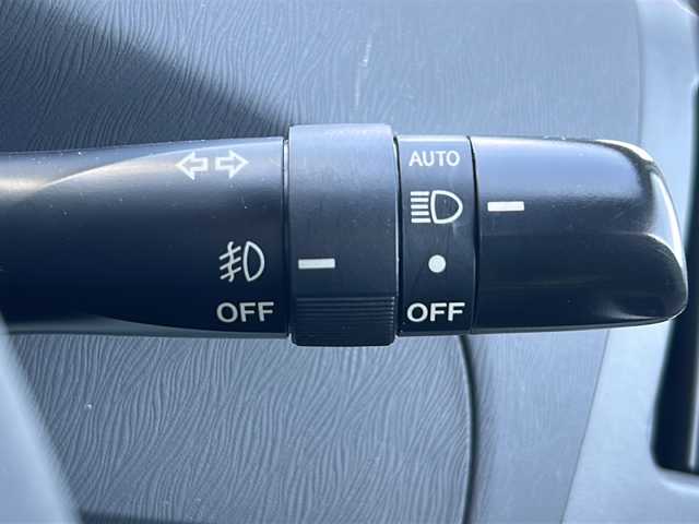 トヨタ プリウス S ツーリングセレクション 茨城県 2011(平23)年 5万km ブラック 社外ナビ　フルセグ/CD/DVD/BT/バックカメラ/ビルトインETC/オートライト/フォグランプ/純正フロアマット