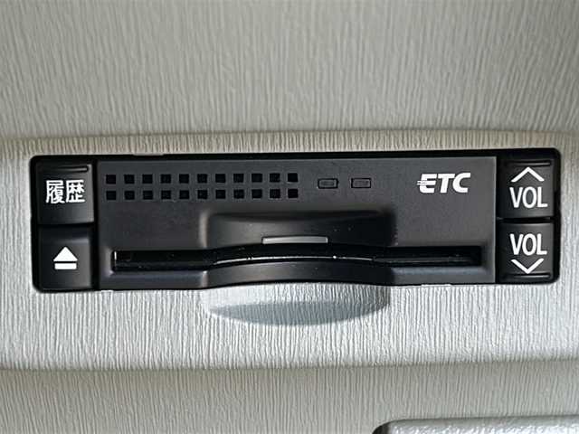 トヨタ プリウス S ツーリングセレクション 茨城県 2011(平23)年 5万km ブラック 社外ナビ　フルセグ/CD/DVD/BT/バックカメラ/ビルトインETC/オートライト/フォグランプ/純正フロアマット