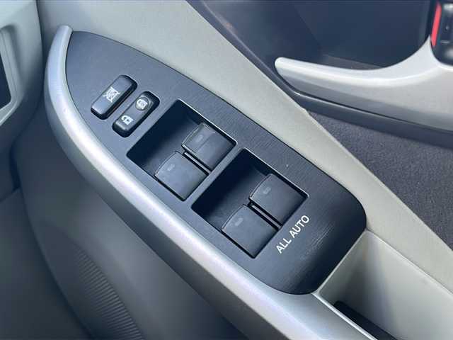 トヨタ プリウス S ツーリングセレクション 茨城県 2011(平23)年 5万km ブラック 社外ナビ　フルセグ/CD/DVD/BT/バックカメラ/ビルトインETC/オートライト/フォグランプ/純正フロアマット