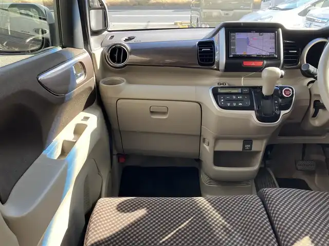 ホンダ Ｎ ＢＯＸ G Lパッケージ 三重県 2015(平27)年 7.4万km プレミアムブロンズパール ♪ワンオーナー/♪ルーフ白/♪社外ナビ・ワンセグ/♪パワースライドドア/♪スマートキー×２/♪プッシュスタート/♪アイドリングストップ/♪純正14インチAW/♪オートリトラクタブルミラー/♪ベンチシート/♪ステアリングスイッチ/♪プライバシーガラス/♪ドアバイザー/♪フロアマット/♪ヘッドライトレベライザー/♪横滑り防止装置