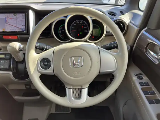 ホンダ Ｎ ＢＯＸ G Lパッケージ 三重県 2015(平27)年 7.4万km プレミアムブロンズパール ♪ワンオーナー/♪ルーフ白/♪社外ナビ・ワンセグ/♪パワースライドドア/♪スマートキー×２/♪プッシュスタート/♪アイドリングストップ/♪純正14インチAW/♪オートリトラクタブルミラー/♪ベンチシート/♪ステアリングスイッチ/♪プライバシーガラス/♪ドアバイザー/♪フロアマット/♪ヘッドライトレベライザー/♪横滑り防止装置