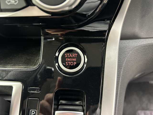 日産 セレナ ハイウェイスター 鹿児島県 2016(平28)年 7.3万km ブリリアントホワイトパール 純正SDナビ/(BT/CD/DVD/AM/FM/フルセグTV)/純正9インチフリップダウンモニター/アラウンドビューモニター/両側パワースライドドア/エマージェンシーブレーキ/バックカメラ/前後ドライブレコーダー/アイドリングストップ/前後コーナーセンサー/パーキングアシスト/ウォークスルー/電動パーキングブレーキ/オートホールド/革巻きステアリング/ステアリングスイッチ/TVキャンセラー/レーンキープアシスト/純正16インチアルミホイール/純正フロアマット/純正LEDヘッドライト/保証書/取扱説明書