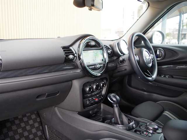 ＭＩＮＩ ミニ クラブマン クーパーSD 埼玉県 2016(平28)年 3万km ピュアバーガンディー オートクルーズコントロール /ペッパーパッケージ /パークディスタンスコントロール /バックカメラ /iDriveナビ /ドラレコ /ルームミラー内臓ETC /Bluetooth /アイドリングストップシステム /横滑り防止装置