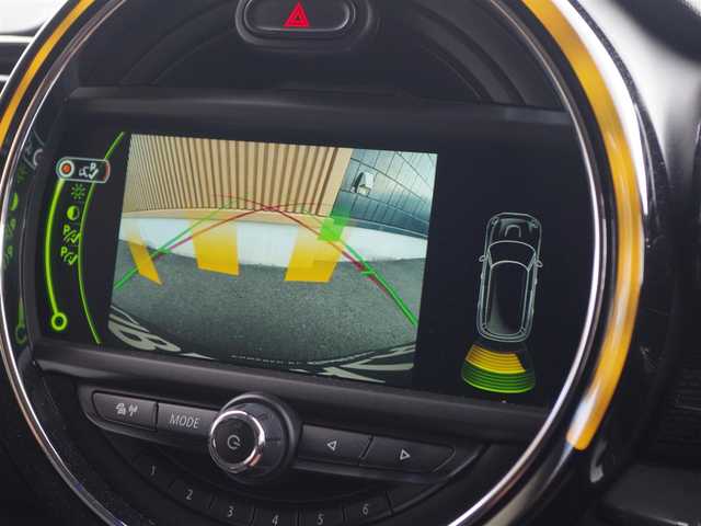 ＭＩＮＩ ミニ クラブマン クーパーSD 埼玉県 2016(平28)年 3万km ピュアバーガンディー オートクルーズコントロール /ペッパーパッケージ /パークディスタンスコントロール /バックカメラ /iDriveナビ /ドラレコ /ルームミラー内臓ETC /Bluetooth /アイドリングストップシステム /横滑り防止装置