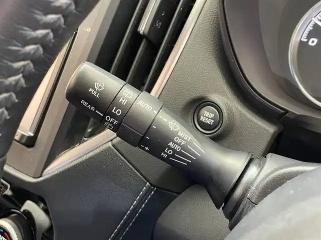 スバル フォレスター ハイブリッド ツーリング 岩手県 2021(令3)年 10.7万km アイスシルバーメタリック ４WD/アイサイトツーリングアシスト/全車速追従機能付きクルーズコントロール/アクティブレーンキープ/プリクラッシュブレーキ/AT誤発進抑制制御/先行車発進告知機能/コーナーセンサー/後退時ブレーキサポート/X-MODE/ヒルディセントコントロール/SI-DRIVE/ステアリング連動ヘッドランプ/オートビークルホールド/横滑り防止装置/パドルシフト/前席シートヒーター/社外ナビ/バック・サイドモニター/ETC/LEDヘッドランプ/フロント・リヤフォグランプ/社外17インチアルミホイール