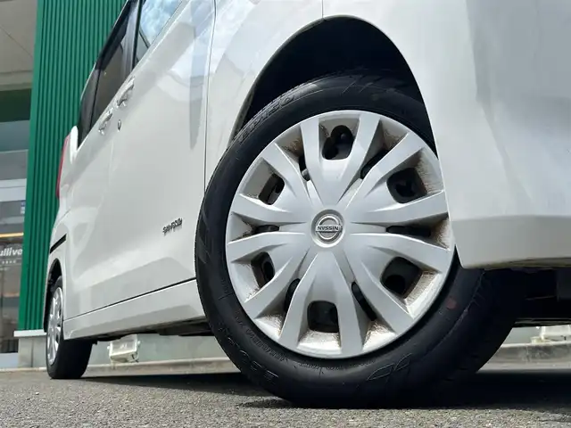 日産 ルークス X 宮城県 2021(令3)年 4.1万km ホワイトパール 【地図SD未着の為動作確認未済み】/快適パックA/　・プラズマクラスター付きリヤシーリングファン/　・パーソナルテーブル/　・USBソケット(助手席シート裏)/　・リア席ロールサンシェード/　・撥水加工シート/ハンズフリーパワースライドドア（運転席側）/＝＝＝/ワンオーナー車/インテリジェントエマージェンシーブレーキ/踏み間違い衝突防止アシスト/インテリジェントLI（車線逸脱防止支援システム）/LDW（車線逸脱警報）/インテリジェントFCW（前方衝突予測警報）/インテリジェントDA（ふらつき警報）/標識検知機能/前後コーナーセンサー/純正9インチSDナビ/フルセグテレビ/　・CD/DVD/Bluetooth/iPod/　　　　　　USB/SD/AUX/AM/FM/インテリジェントアラウンドビューモニター/純正ドライブレコーダー【前方:HD-5D】/両側パワースライドドア/ハンズフリーオートスライドドア/ハイビームアシスト/オートライト/プッシュスタートボタン/スペアキー×1/ドアバイザー/フロアマット/電動格納ウィンカーミラー