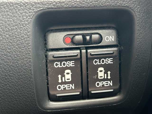 ホンダ Ｎ ＢＯＸ 2トーン モデューロXGターボPKG 愛知県 2013(平25)年 6.9万km プレミアムホワイトパール メモリーナビ/（FM/AM/BT/CD/DVD/SD)/バックカメラ/ドライブレコーダー/ETC/両側パワースライドドア/純正15インチAW/ステアリングスィッチ/パドルシフト/ウィンカードアミラー/HIDヘッドライト/フォグランプ/ドアバイザー