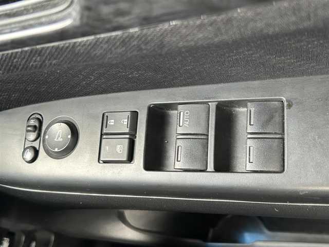 ホンダ Ｎ ＢＯＸ 2トーン モデューロXGターボPKG 愛知県 2013(平25)年 6.9万km プレミアムホワイトパール メモリーナビ/（FM/AM/BT/CD/DVD/SD)/バックカメラ/ドライブレコーダー/ETC/両側パワースライドドア/純正15インチAW/ステアリングスィッチ/パドルシフト/ウィンカードアミラー/HIDヘッドライト/フォグランプ/ドアバイザー