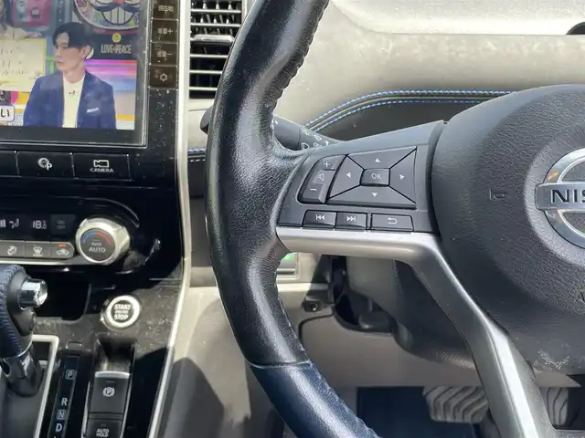 日産 セレナ オーテック セーフティパッケージ 長野県 2020(令2)年 4.6万km 青 純正ナビ（FM/AM、CD、DVD、BL、USB、BT、AUX/NISSANCONECT）/バックカ、全方位カメラ/フルセグテレビ、/パーキングアシスト/ETC/ステアリングヒーター/ブラインドスポットモニター/フルエアロ/前後ドライブレコーダー/前後コーナーセンサー/両側パワースライドドア/前席シートヒーター/横滑り防止装置/盗難防止装置/衝突軽減システム/ダブルサイドエアバック/カーテンエアバック/純正フロアマット/LEDオートライト/エンジンスターター/スペアキー（１本）/社外１６AW/革ステアリング/保証書、取扱説明書
