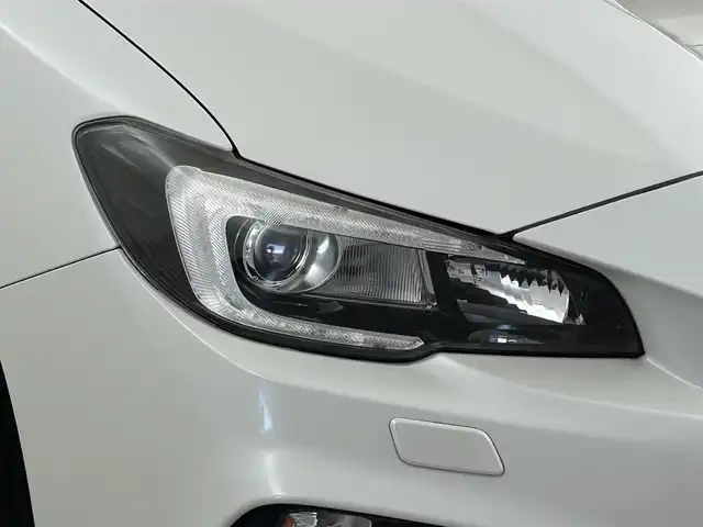 スバル レヴォーグ 1．6STIスポーツアイサイト 福岡県 2017(平29)年 3.6万km クリスタルホワイトP 純正ナビ（ＢＴ，フルセグＴＶ）　/Ｂ．Ｓカメラ　/ＥＴＣ　/ＡＣＣ　/コーナーセンサー　/衝突軽減ブレーキ　/レーンキープ　/ＢＳＭ　/パドルシフト　/本革レザーシート　/シートヒーター　/パワーシート　/純正１８インチＡＷ