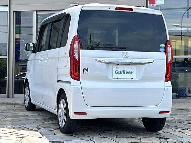 ホンダ Ｎ ＢＯＸ G ホンダセンシング 静岡県 2018(平30)年 6万km プラチナホワイトパール 社外メモリナビ/・CD/・DVD/・ワンセグTV/・Bluetooth/・AM/・FM/主要装備/・ホンダセンシング/・衝突軽減/・ACC/・レーンキープ/・バックカメラ/・ETC/・ドラレコ/・ステアリングスイッチ/・LEDヘッドライト/・オートライト/・スマートキー/・プッシュスタート