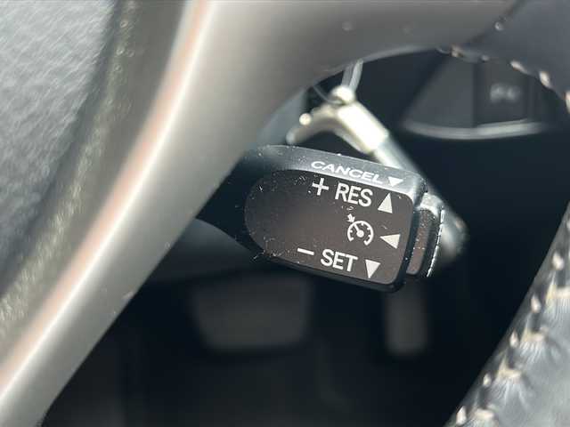 レクサス ＣＴ 200h バージョンC 京都府 2011(平23)年 6.9万km レッドマイカクリスタルシャイン 純正HDDナビ/ワンセグ /バックカメラ /HIDライト　/前後コーナーセンサー　/クルーズコントロール　/パドルシフト　/スマートキー　/前席シートヒーター　/純正AW17インチ　/アイドリングストップ　/純正ETC/Bluetooth/CD/DVD再生機能有/USB/AUX/横滑り防止装置/Wエアバッグ