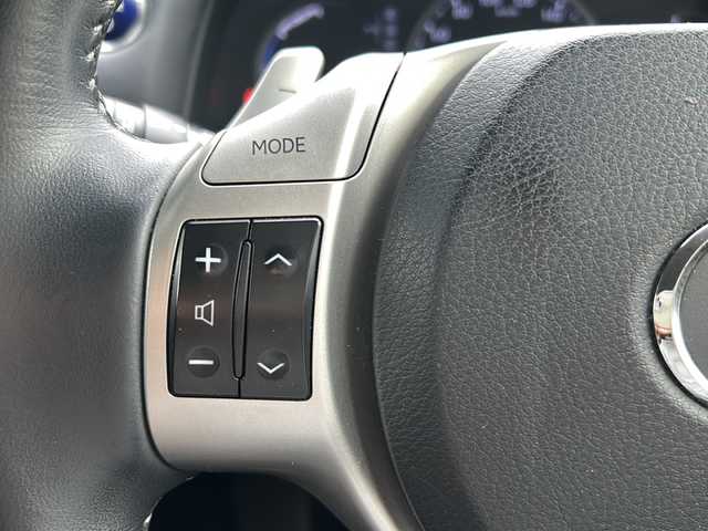 レクサス ＣＴ 200h バージョンC 京都府 2011(平23)年 6.9万km レッドマイカクリスタルシャイン 純正HDDナビ/ワンセグ /バックカメラ /HIDライト　/前後コーナーセンサー　/クルーズコントロール　/パドルシフト　/スマートキー　/前席シートヒーター　/純正AW17インチ　/アイドリングストップ　/純正ETC/Bluetooth/CD/DVD再生機能有/USB/AUX/横滑り防止装置/Wエアバッグ