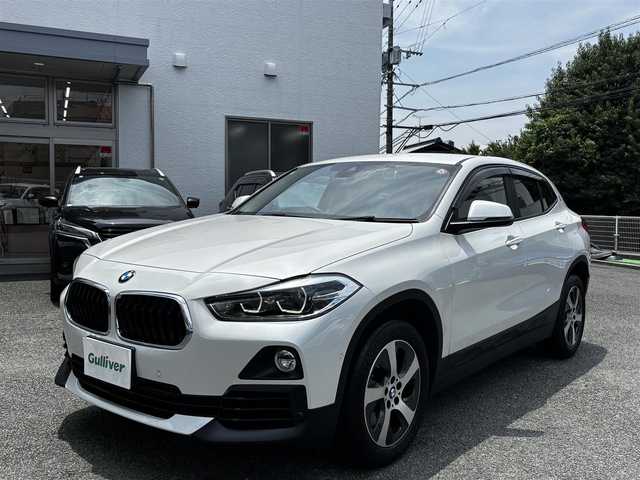 ＢＭＷ Ｘ２ xDrive20i 熊本県 2018(平30)年 4.1万km ミネラルホワイト 純正ナビ/【CD/DVD/USB/BT】/バックカメラ/アダプティブクルーズコントロール/衝突軽減ブレーキ/車線逸脱警報/コーナーセンサー/前後ドライブレコーダー/ステアリングリモコン/パワーバックドア/前席シートヒーター/アイドリングストップ/電動パーキング/オートライト/LEDヘッドライト/フォグランプ/純正17インチAW/プッシュスタート/スマートキー/スペアキー/純正フロアマット/取扱説明書