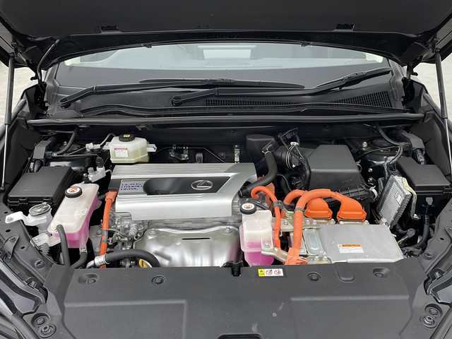 レクサス ＮＸ 300h Iパッケージ 千葉県 2020(令2)年 1.8万km グラファイトブラックガラスフレーク セーフティシステムプラス（予防安全パッケージ）/・プリクラッシュセーフティシステム/・レーントレーシングアシスト/・アダプティブハイビームシステム/・レーダークルーズコントロール/・ロードサインアシスト/・先行車発進告知機能/純正ナビゲーションシステム/・メモリーナビ/・地デジTV/・CD/DVD/・プレミアムサウンドシステム（10スピーカー）/・Blu-ray/・MicroSDカード/・Bluetooth接続/・USB入力端子/スマートキー/レザーシート/・パワーシート/・シートヒーター/LEDヘッドライト/パワーバックドア/ビルトインETC2.0