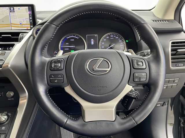 レクサス ＮＸ 300h Iパッケージ 千葉県 2020(令2)年 1.8万km グラファイトブラックガラスフレーク セーフティシステムプラス（予防安全パッケージ）/・プリクラッシュセーフティシステム/・レーントレーシングアシスト/・アダプティブハイビームシステム/・レーダークルーズコントロール/・ロードサインアシスト/・先行車発進告知機能/純正ナビゲーションシステム/・メモリーナビ/・地デジTV/・CD/DVD/・プレミアムサウンドシステム（10スピーカー）/・Blu-ray/・MicroSDカード/・Bluetooth接続/・USB入力端子/スマートキー/レザーシート/・パワーシート/・シートヒーター/LEDヘッドライト/パワーバックドア/ビルトインETC2.0