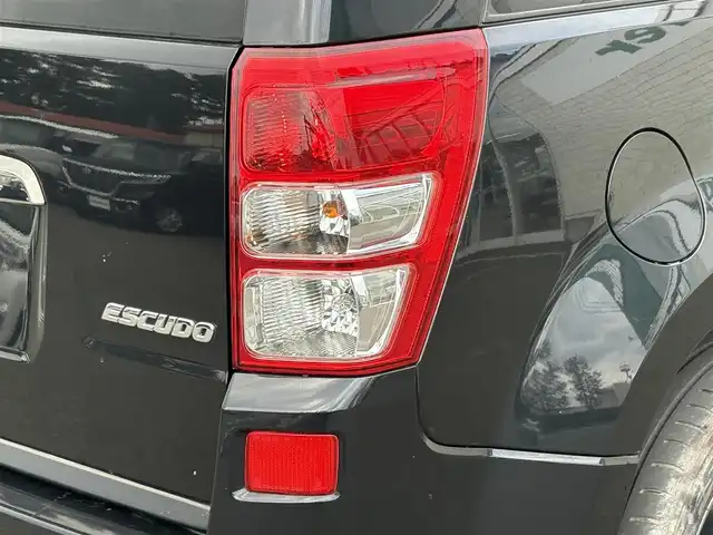 スズキ エスクード ランドブリーズ 岩手県 2014(平26)年 8.5万km ブルーイッシュブラックパール3 禁煙車/4WD(切り替え)/サンルーフ/ルーフレール/前席シートヒーター/ミラーヒーター/クルーズコントロール/ダウンヒルアシストコントロール/横滑り防止装置/社外ナビ/→フルセグTV/Bluetooth/CD/DVD/FM/AM/バックカメラ/〇電動格納ミラー/〇ウィンカーミラー/〇フロアマット/〇ドアバイザー/〇社外アルミペダル/オートライト/フォグライト/前後ドライブレコーダー/ETC/冬タイヤ社外アルミホイール車載/→6mm×4本