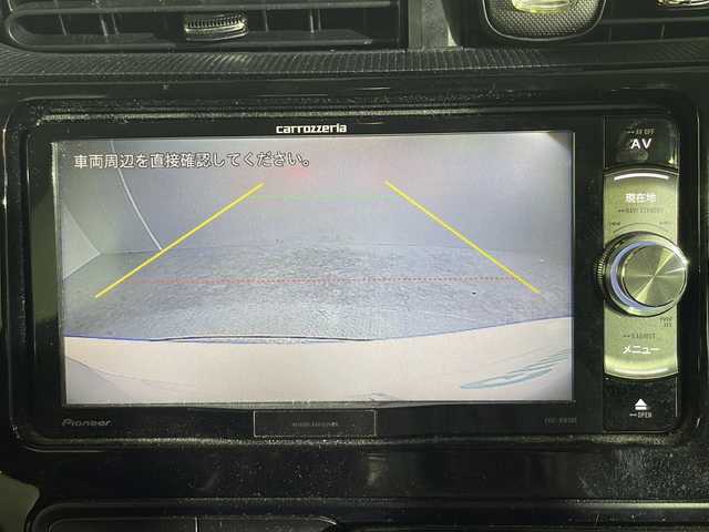 トヨタ アクア S スタイルブラック 沖縄県 2018(平30)年 7.3万km ライムホワイトパールクリスタルシャイン 禁煙車/プリクラッシュセーフティ/社外ナビ[AVIC-RW501]/（ワンセグTV/CD/DVD/BT/FM/AM/USB）/バックカメラ/ステアリングリモコン/ETC/ドライブレコーダー/プッシュスタート/スマートキー/電動格納ウィンカーミラー/ライトレベライザー/純正ホイールキャップ/純正フロアマット/純正ドアバイザー