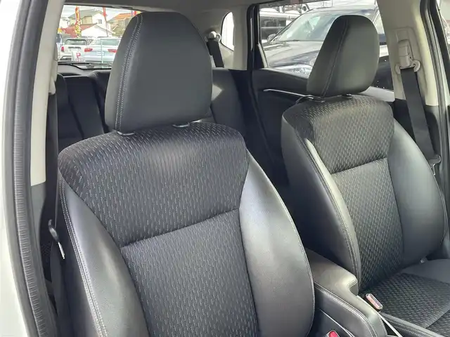 ホンダ フィット ハイブリット Lパッケージ 福島県 2015(平27)年 15.6万km プレミアムホワイトパール 純正ナビ/バックカメラ/フルセグテレビ/Bluetooth接続/クルーズコントロール/オートライト/キセノンライト/フォグランプ/保証書/ワンオーナー