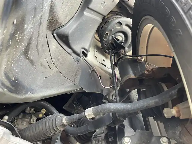 日産 エルグランド 250ハイウェイスターS 滋賀県 2019(令1)年 5.4万km ブリリアントホワイトパール 両側パワースライドドア/純正7インチナビ【MJ119D-W】/(AM/FM/CD/DVD/ワンセグ/Bluetooth/SD/iPod/USB)/バックカメラ/ビルトインETC/ドライブレコーダー/追従型クルーズコントロール/踏み間違い防止アシスト/ブレーキアシスト/プリクラッシュブレーキアシスト/TCS（トラクションコントロールシステム）/VDC（ビークルダイナミクスコントロール）/レーンキープアシスト/車間自動制御システム	/ASCD（オートスピードコントロール装置）/ABS（アンチロックブレーキシステム）/コーナー・バックセンサー（ソナー）/標識検知機能/電動格納ミラー/革巻きステアリング/ステアリングスイッチ/オートライト/LEDヘッドライト/フロントフォグ/フルオートエアコン/プッシュスタート/スマートキー