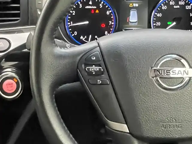 日産 エルグランド 250ハイウェイスターS 滋賀県 2019(令1)年 5.4万km ブリリアントホワイトパール 両側パワースライドドア/純正7インチナビ【MJ119D-W】/(AM/FM/CD/DVD/ワンセグ/Bluetooth/SD/iPod/USB)/バックカメラ/ビルトインETC/ドライブレコーダー/追従型クルーズコントロール/踏み間違い防止アシスト/ブレーキアシスト/プリクラッシュブレーキアシスト/TCS（トラクションコントロールシステム）/VDC（ビークルダイナミクスコントロール）/レーンキープアシスト/車間自動制御システム	/ASCD（オートスピードコントロール装置）/ABS（アンチロックブレーキシステム）/コーナー・バックセンサー（ソナー）/標識検知機能/電動格納ミラー/革巻きステアリング/ステアリングスイッチ/オートライト/LEDヘッドライト/フロントフォグ/フルオートエアコン/プッシュスタート/スマートキー