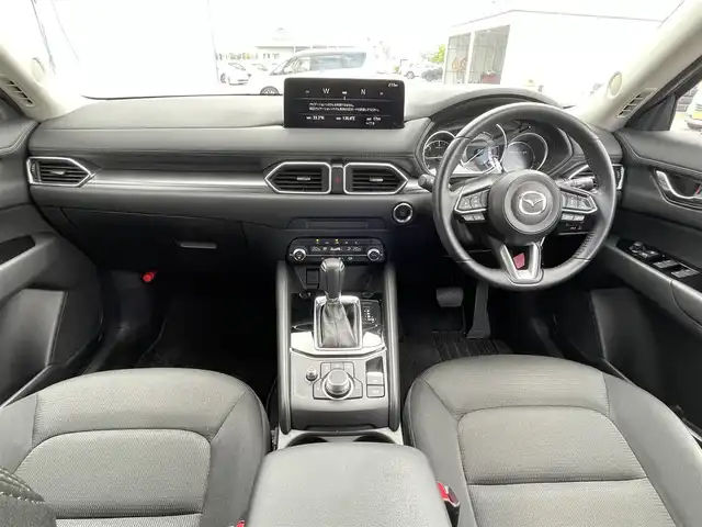 マツダ ＣＸ－５ XD スマートエディション 佐賀県 2022(令4)年 5万km ソウルレッドクリスタルM 純正10.25インチセンターディスプレイ/・フルセグTV/AM/FM/USB/Bluetooth/360°ビューモニター/ETC/ヘッドアップディスプレイ/電子パーキングブレーキ/AUTO HOLD機能/ISOFIX対応/革巻きステアリング/ステアリングリモコン/純正17インチアルミホイール/純正LEDヘッドライト/・オートマチックハイビーム/純正フロアマット/新車保証書/i-ACTIVSENSE/・アダプティブクルーズコントロール/・車線逸脱警報機能/・ブラインドスポットインフォメーション/・レーンキープアシストシステム/・スマートシティブレーキサポート/・パーキングセンサー