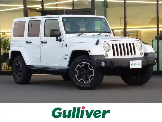 クライスラー・ジープ ジープ ラングラー アンリミテッド サハラ 茨城県 2016(平28)年 5.8万km ブライトホワイト 社外９インチ型ナビ/フルセグTV/バック＆左サイドカメラ/ETC/自動防眩機能ミラー/ヒルディセントコントロール/クルーズコントロール/トランスファー/オートライト/ヘッドライトレベライザー/ヒーテッドドアミラー/ALPINEスピーカー/純正フロアマット/純正アルミホイール/リモコンキー