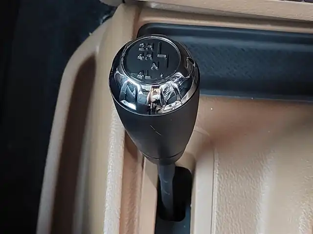 クライスラー・ジープ ジープ ラングラー アンリミテッド サハラ 茨城県 2016(平28)年 5.8万km ブライトホワイト 社外９インチ型ナビ/フルセグTV/バック＆左サイドカメラ/ETC/自動防眩機能ミラー/ヒルディセントコントロール/クルーズコントロール/トランスファー/オートライト/ヘッドライトレベライザー/ヒーテッドドアミラー/ALPINEスピーカー/純正フロアマット/純正アルミホイール/リモコンキー