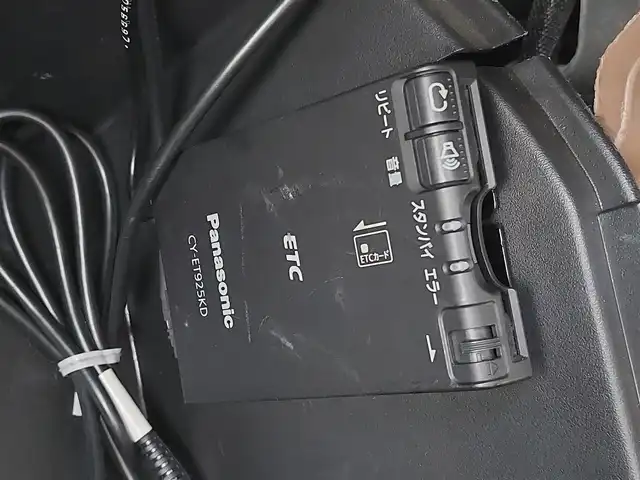 クライスラー・ジープ ジープ ラングラー アンリミテッド サハラ 茨城県 2016(平28)年 5.8万km ブライトホワイト 社外９インチ型ナビ/フルセグTV/バック＆左サイドカメラ/ETC/自動防眩機能ミラー/ヒルディセントコントロール/クルーズコントロール/トランスファー/オートライト/ヘッドライトレベライザー/ヒーテッドドアミラー/ALPINEスピーカー/純正フロアマット/純正アルミホイール/リモコンキー