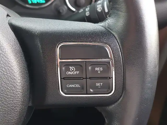 クライスラー・ジープ ジープ ラングラー アンリミテッド サハラ 茨城県 2016(平28)年 5.8万km ブライトホワイト 社外９インチ型ナビ/フルセグTV/バック＆左サイドカメラ/ETC/自動防眩機能ミラー/ヒルディセントコントロール/クルーズコントロール/トランスファー/オートライト/ヘッドライトレベライザー/ヒーテッドドアミラー/ALPINEスピーカー/純正フロアマット/純正アルミホイール/リモコンキー