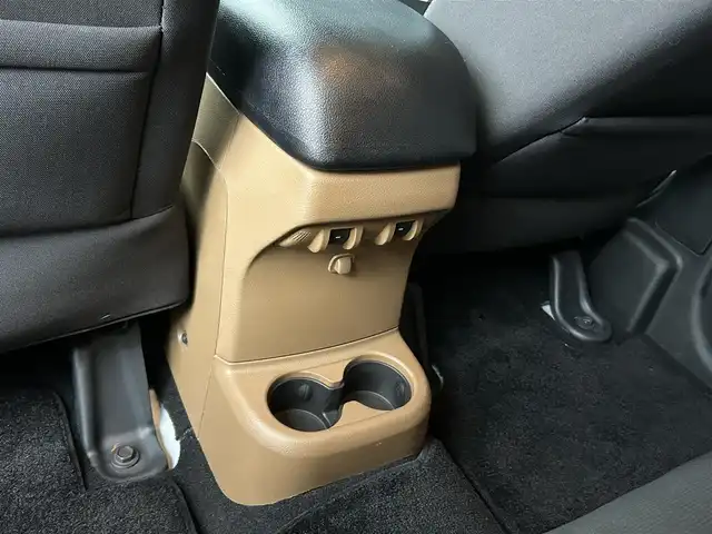 クライスラー・ジープ ジープ ラングラー アンリミテッド サハラ 茨城県 2016(平28)年 5.8万km ブライトホワイト 社外９インチ型ナビ/フルセグTV/バック＆左サイドカメラ/ETC/自動防眩機能ミラー/ヒルディセントコントロール/クルーズコントロール/トランスファー/オートライト/ヘッドライトレベライザー/ヒーテッドドアミラー/ALPINEスピーカー/純正フロアマット/純正アルミホイール/リモコンキー