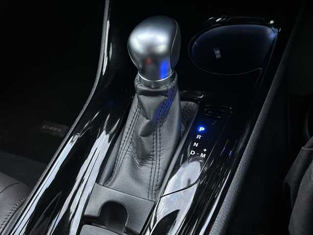 トヨタ Ｃ－ＨＲ G－T 石川県 2017(平29)年 17.4万km ブラックマイカ 4WD/ワンオーナー/トヨタセーフティセンス/・プリクラッシュセーフティシステム/・レーンディパーチャーアラート/・レーダークルーズコントロール/バックカメラ/純正SDナビ/【Bluetooth・ワンセグ・CD・DVD・SD・AUX】/キセノンヘッドライト/・オートライト/・オートハイビーム/・フォグランプ/前席シートヒーター/前方ドライブレコーダー/横滑り防止装置/純正マット/保証書/取扱説明書