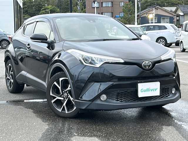 トヨタ Ｃ－ＨＲ G－T 石川県 2017(平29)年 17.4万km ブラックマイカ 4WD/ワンオーナー/トヨタセーフティセンス/・プリクラッシュセーフティシステム/・レーンディパーチャーアラート/・レーダークルーズコントロール/バックカメラ/純正SDナビ/【Bluetooth・ワンセグ・CD・DVD・SD・AUX】/キセノンヘッドライト/・オートライト/・オートハイビーム/・フォグランプ/前席シートヒーター/前方ドライブレコーダー/横滑り防止装置/純正マット/保証書/取扱説明書