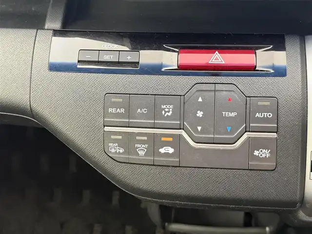 ホンダ ステップワゴン スパーダ Z クールスピリット 愛知県 2012(平24)年 9万km プレミアムスパークルブラックパール 両側パワースライド/パドルシフト/クルーズコントロール/アイドリングストップ/純正フロアマット/純正17インチAW/社外SDナビ/・フルセグTV/・CD/DVD/・AM/FM/・BT/・USB/ハーフレザー/スマートキー/ETC