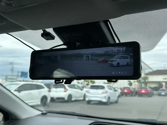 トヨタ アクア G ソフトレザーセレクション 岡山県 2017(平29)年 7万km ブラックマイカ 登録時走行距離　69156km/禁煙車/デジタルインナーミラー/特別仕様車専用シート/シートヒーター（D・N席）社外ナビ(MDV-D504BT)/　(CD/DVD/フルセグTVBluetooth)/クルーズコントロール(追従走行なし)/衝突被害軽減システム/車線逸脱警報（レーンキープアシスト）/先行車発進お知らせ/ETC/革巻きステアリング/ステアリングスイッチ/純正LEDヘッドライト/オートライト/ヘッドライトレベライザー/ナノイー/プッシュスタート/スマートキー/スペアキー×1/アイドリングストップ/ドアバイザー/電動格納ミラー/純正フロアマット/横滑防止装置/盗難防止装置/取扱説明書/新車時整備手帳（保証書）